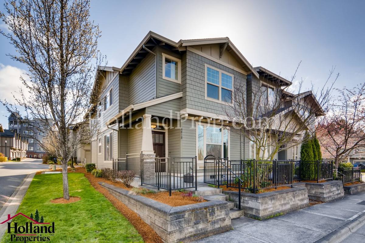 Townhouse for rent at 4818 NW Olivares Terrace, Portland, OR 97229