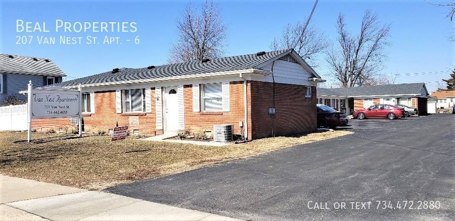 Apartment for rent at 207 Van Nest St #6, Dundee, MI 48131