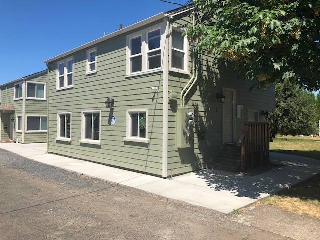 Apartment for rent at 1070 Hiatt St, Lebanon, OR 97355