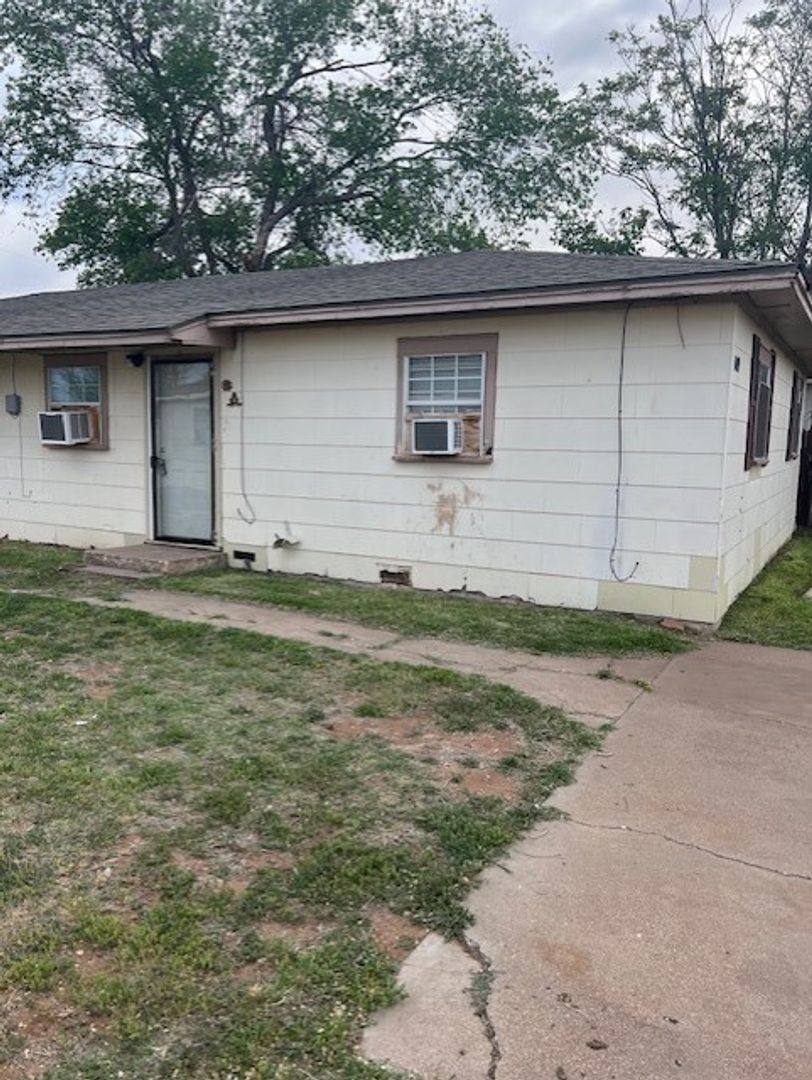 Apartment for rent at 1109 45th, Lubbock, TX 79412