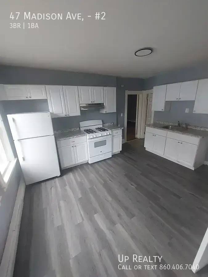 House for rent at 47 Madison Ave #2, Hartford, CT 06106