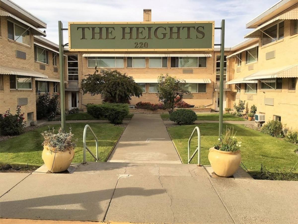 Apartment for rent at 220 W Grandview Ave, Sunnyside, WA 98944