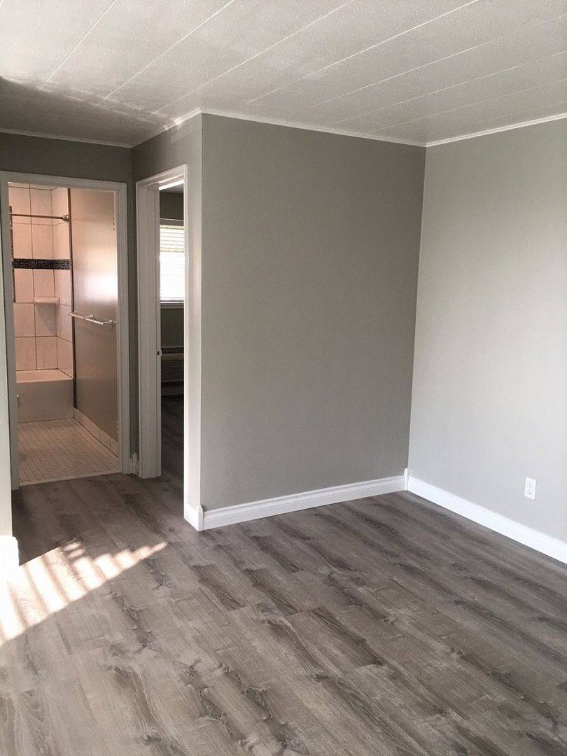 Apartment for rent at 220 W Grandview Ave, Sunnyside, WA 98944