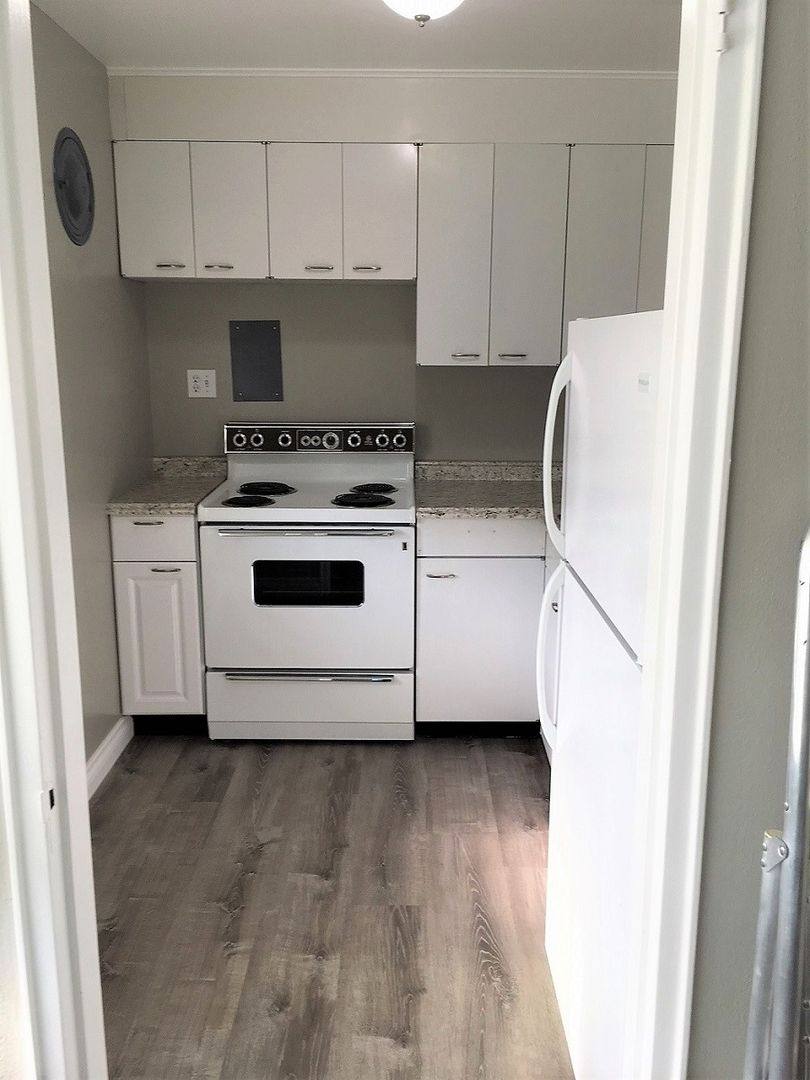 Apartment for rent at 220 W Grandview Ave, Sunnyside, WA 98944