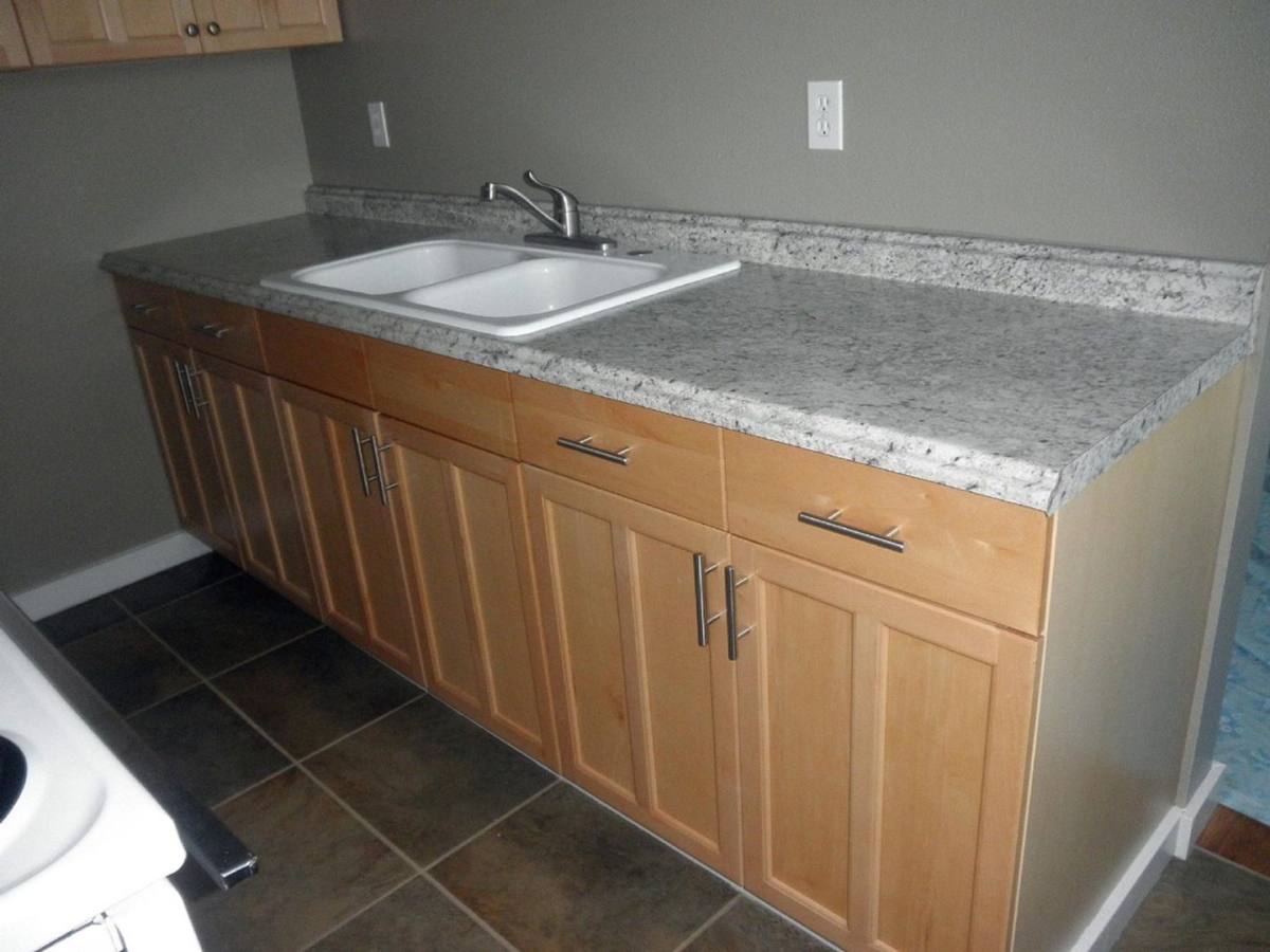 Apartment for rent at 220 W Grandview Ave, Sunnyside, WA 98944