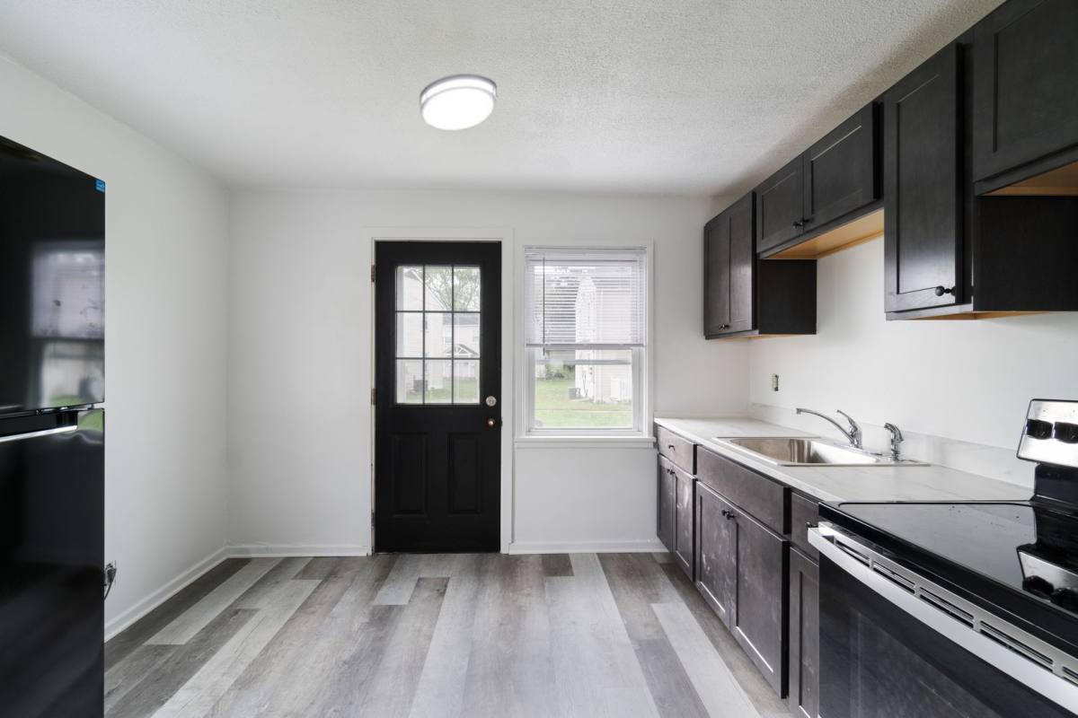 Townhouse for rent at 64 Midland Heights Circle E, Midland, PA 15059