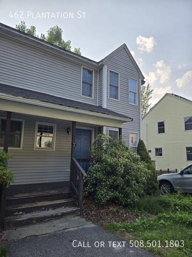 House for rent at 462 Plantation St, Worcester, MA 01605