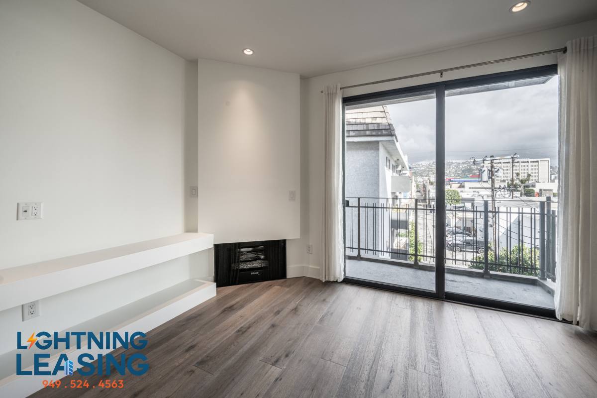 Apartment for rent at 8813 Burton Way #215D, Los Angeles, CA 90048