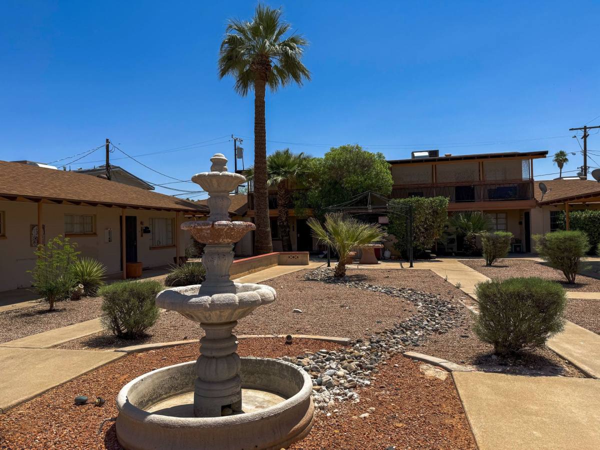 Apartment for rent at 4415-4420 N 8th Ave, Phoenix, AZ 85013