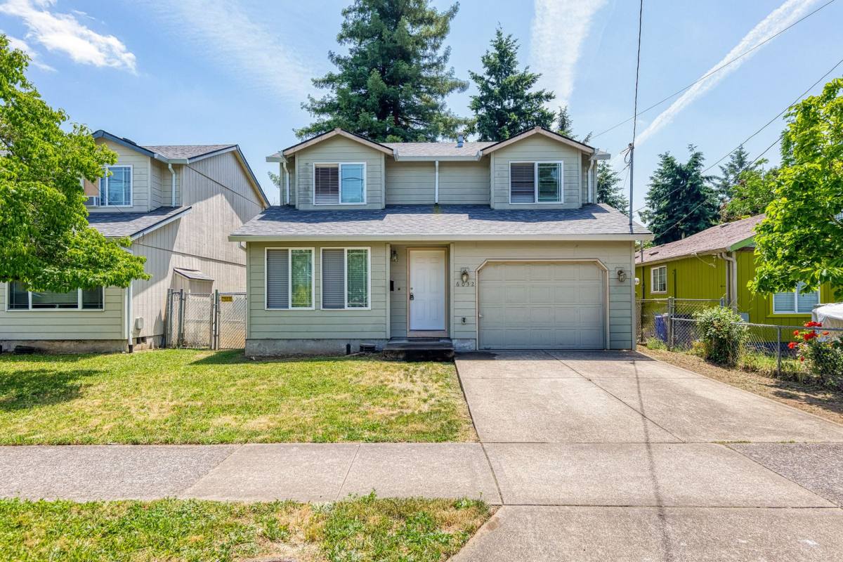 House for rent at 6032 SE Reedway St, Portland, OR 97206