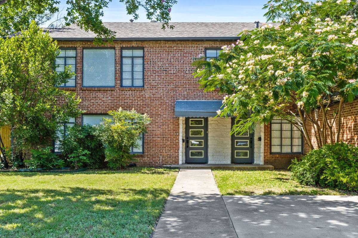 Apartment for rent at 3607 Shelby Dr, Fort Worth, TX 76109