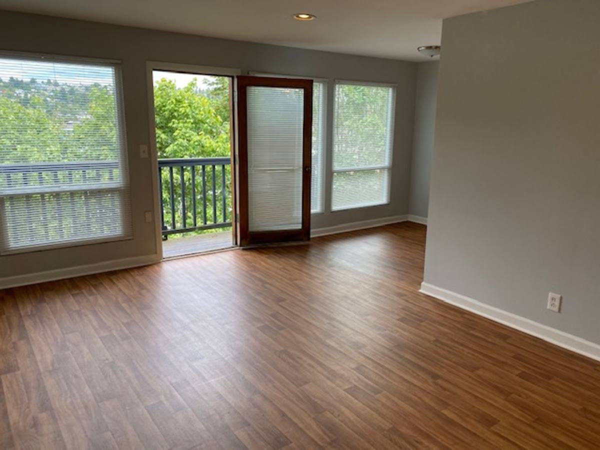 Apartment for rent at 840 W Nickerson St, Seattle, WA 98119