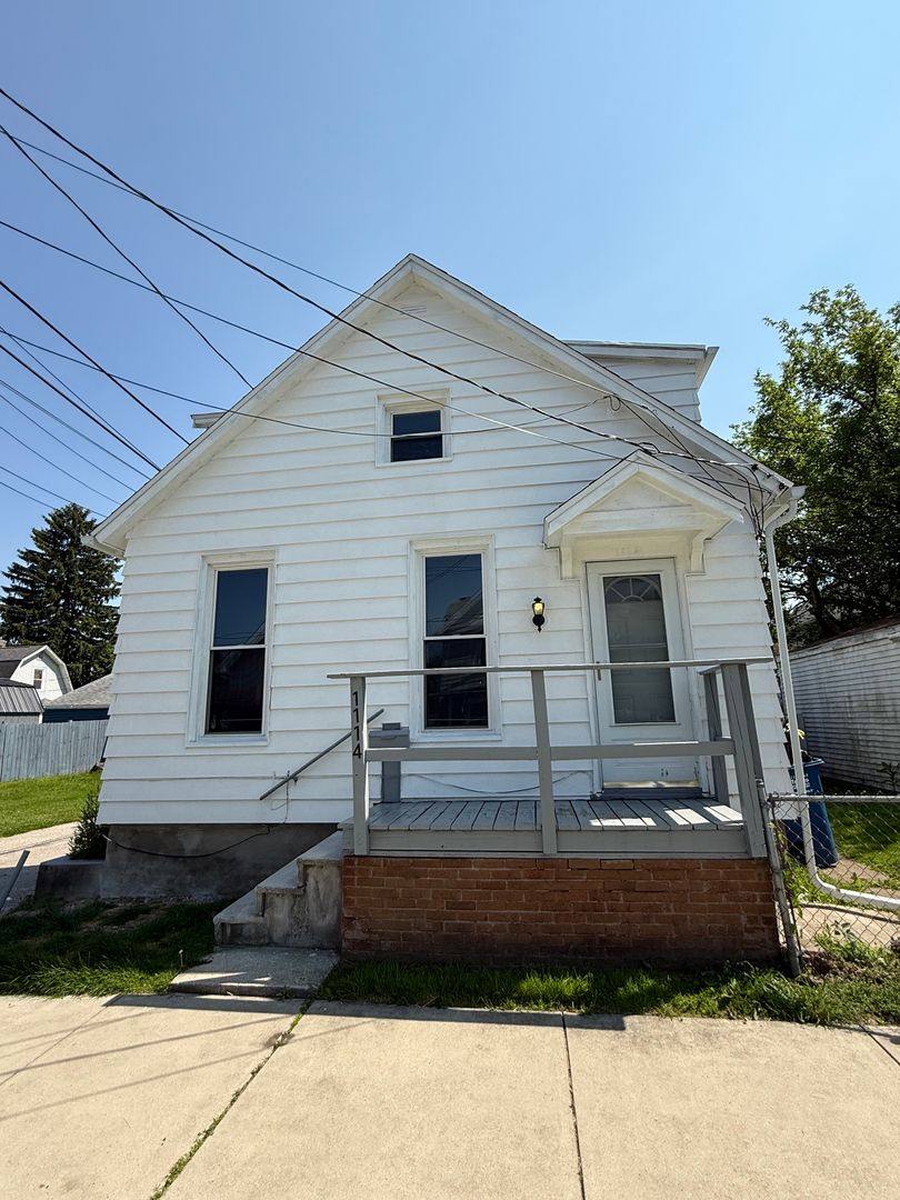 House for rent at 1114 Idaho St, Toledo, OH 43605