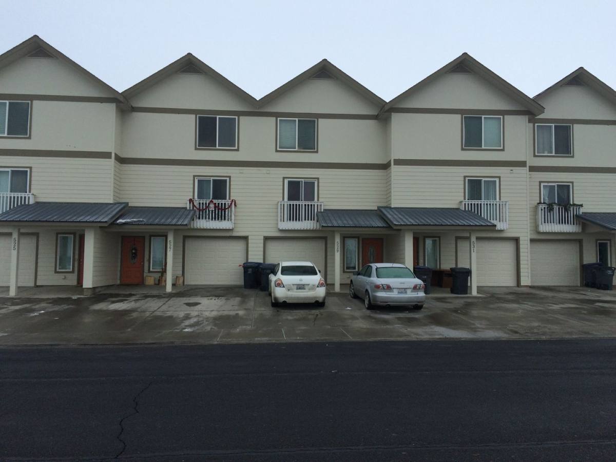 Apartment for rent at 531 NE E St, Moses Lake, WA 98837