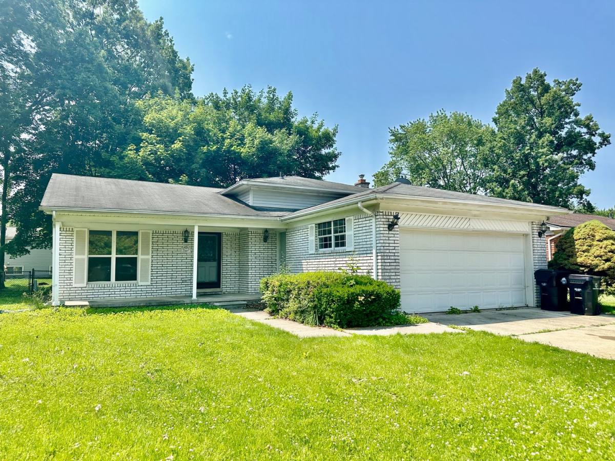 House for rent at 21669 Tulipwood Stree, Trenton, MI 48183