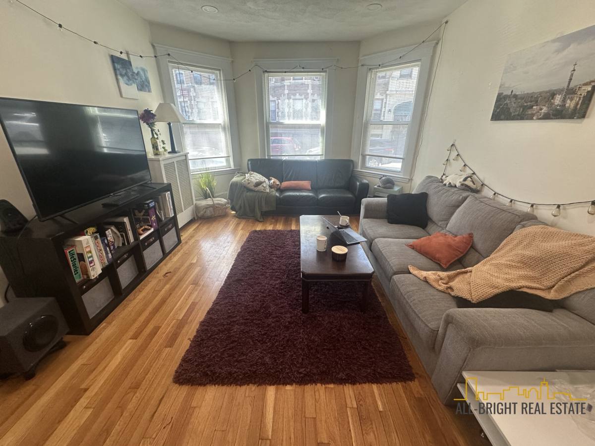 Apartment for rent at 194 Kelton #1, Allston, MA 02134