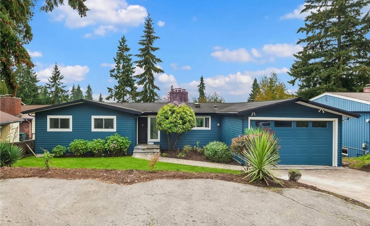 House for rent at 12447 SE 26th Place, Bellevue, WA 98005