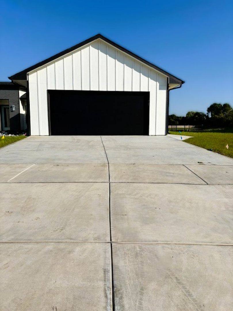 Apartment for rent at 5203 05 S Chase Circle, Wichita, KS 67217