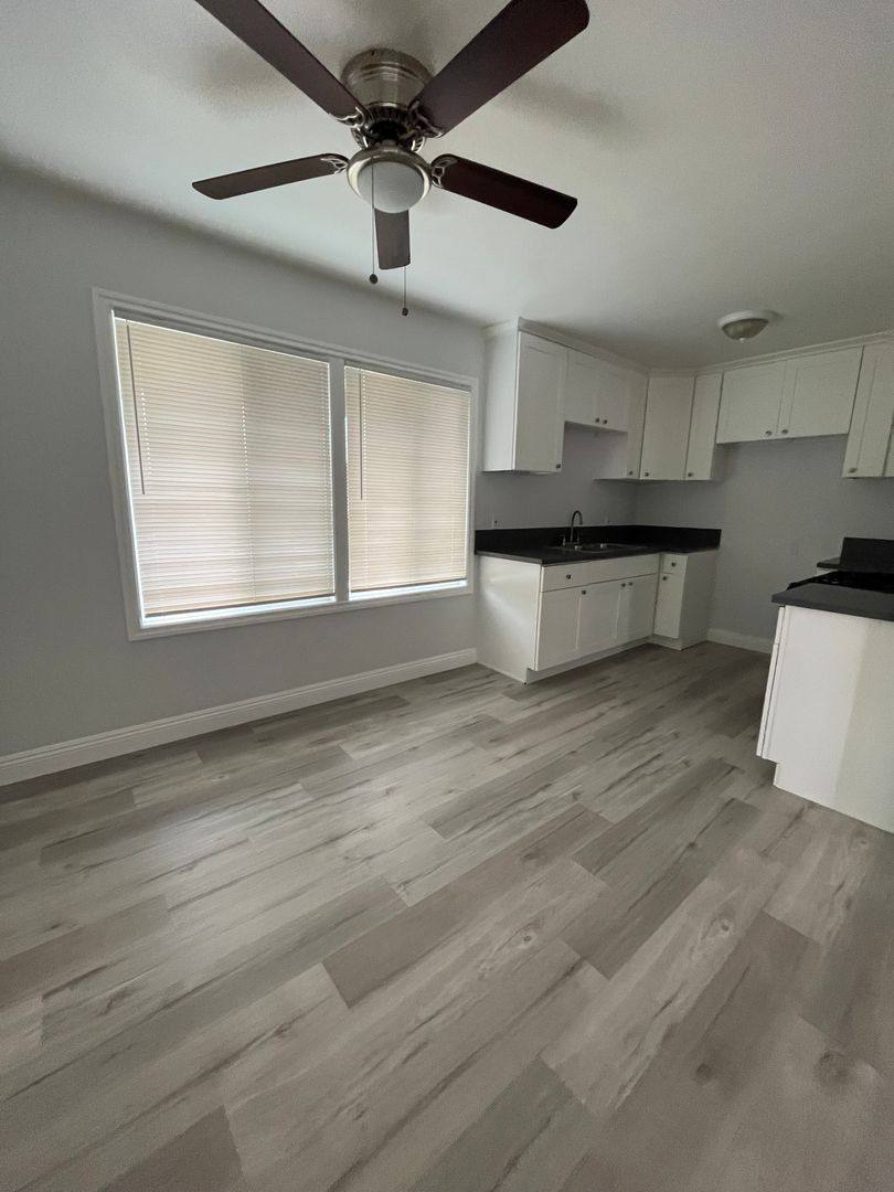 Apartment for rent at 4100 7th St, Long Beach, CA 90804