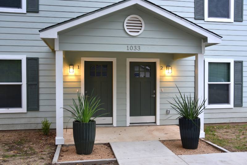 Townhouse for rent at 1033 E Milam #3, Luling, TX 78648
