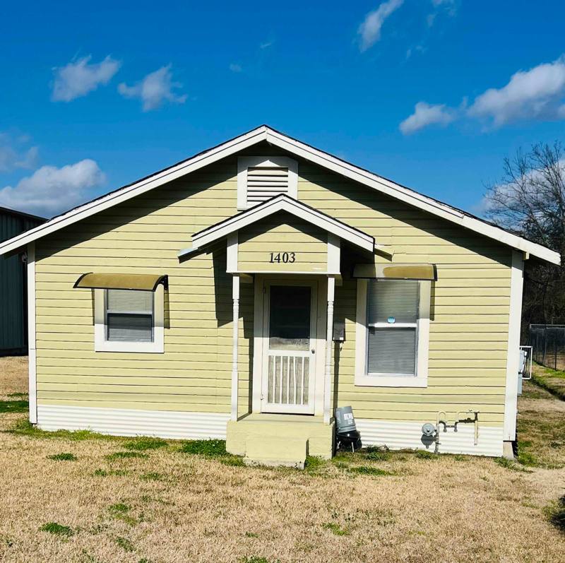 House for rent at 1403 Pine St, Monroe, LA 71201