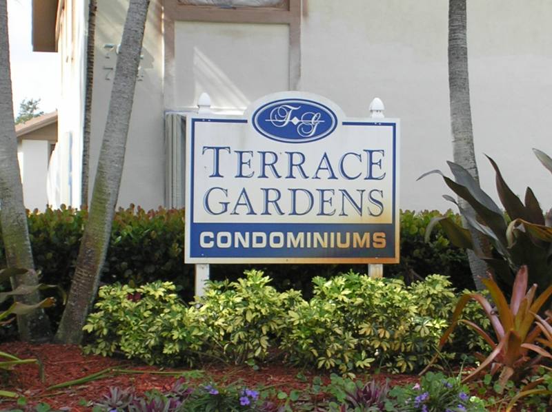 Apartment for rent at 712 NW Fork Rd, Stuart, FL 34994