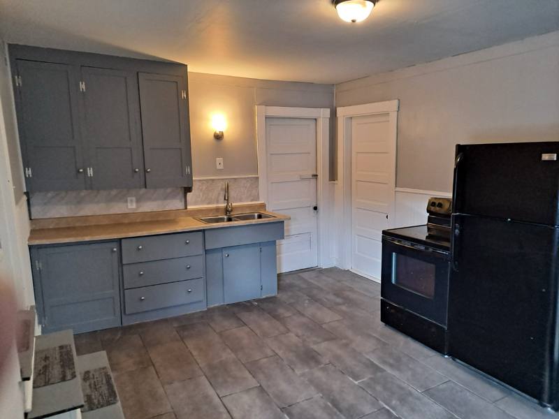 Apartment for rent at 138 Spring St #203, Auburn, ME 04210
