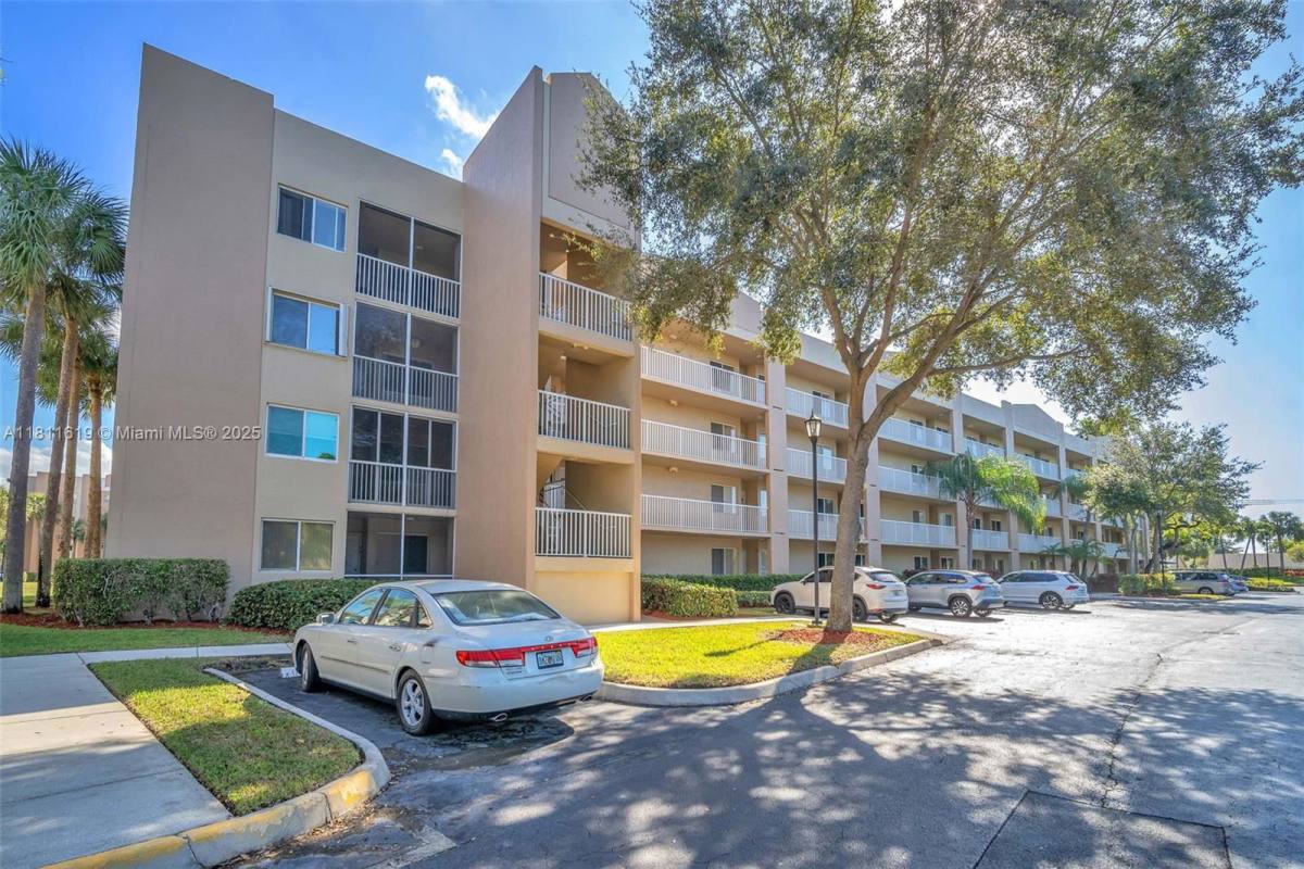 Apartment for rent at 9525 Weldon Circle #H305, Fort Lauderdale, FL 33321