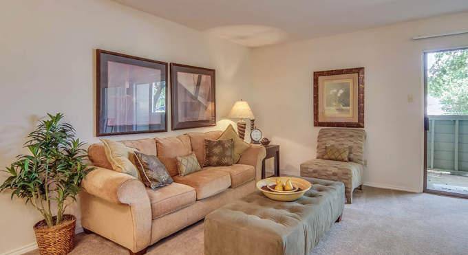 Apartment for rent at 16100 Space Center Blvd #1047, Houston, TX 77062