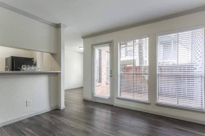 Apartment for rent at 10215 Beechnut St #1047, Houston, TX 77072