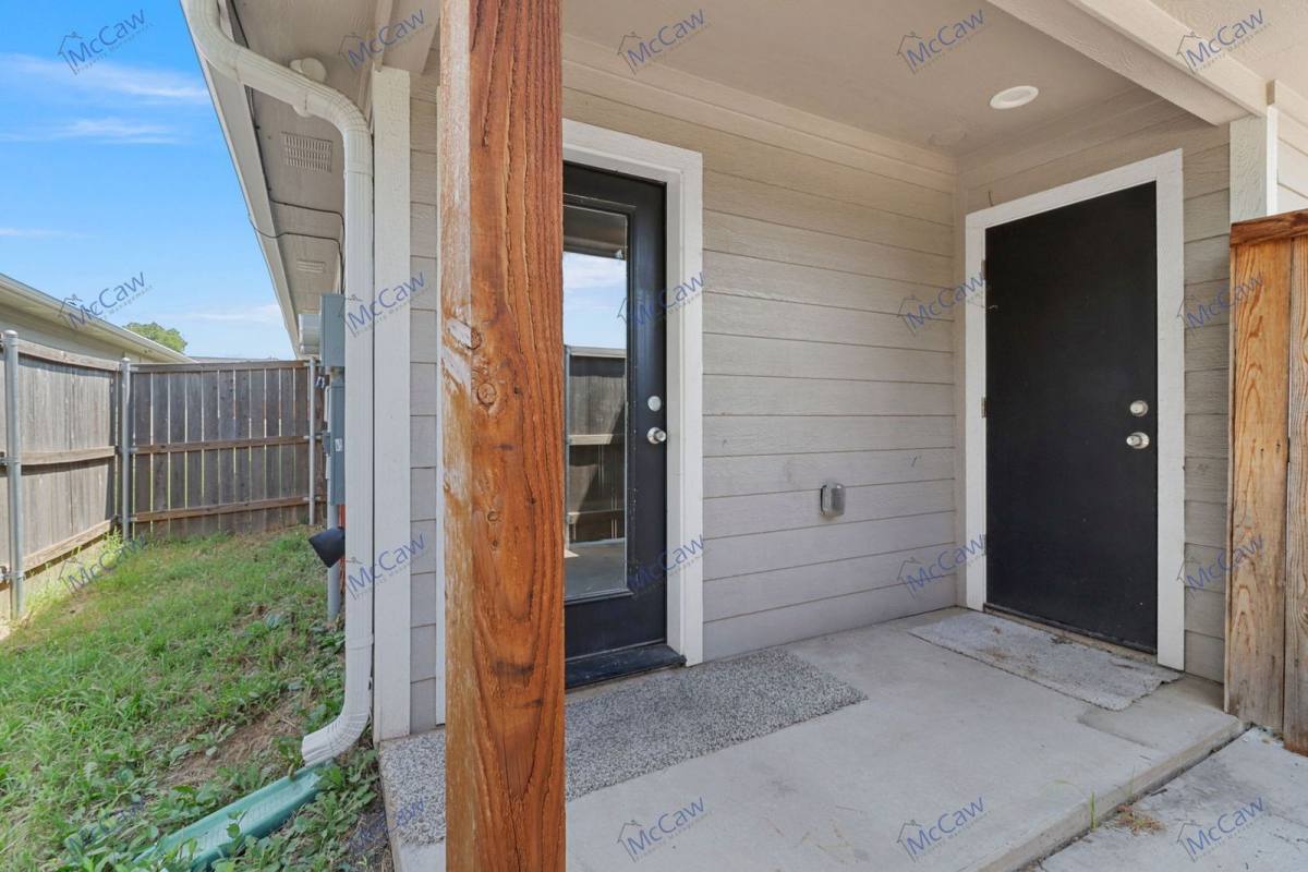 Apartment for rent at 806 N Broughton St #808, Sherman, TX 75090
