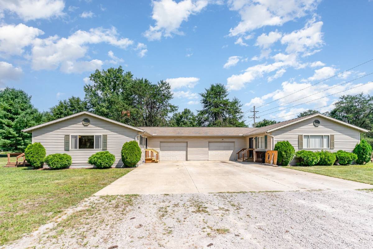 House for rent at 47 E Mustang Lane, Sanford, MI 48657