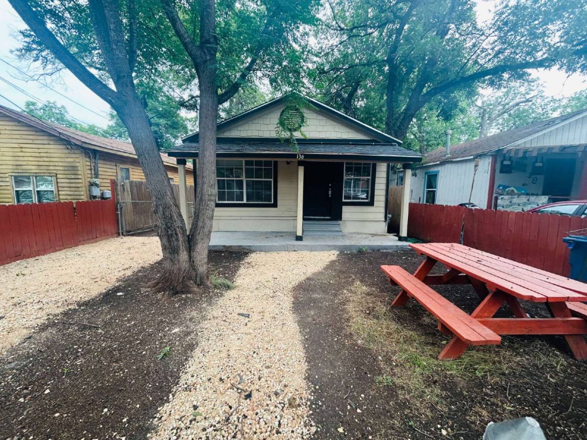 House for rent at 136 Persyn St, San Antonio, TX 78221