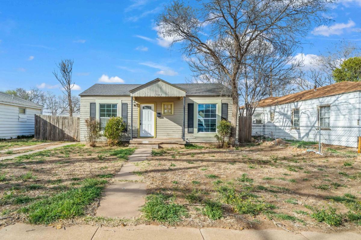 Apartment for rent at 1504 28th St #REAR, Lubbock, TX 79411