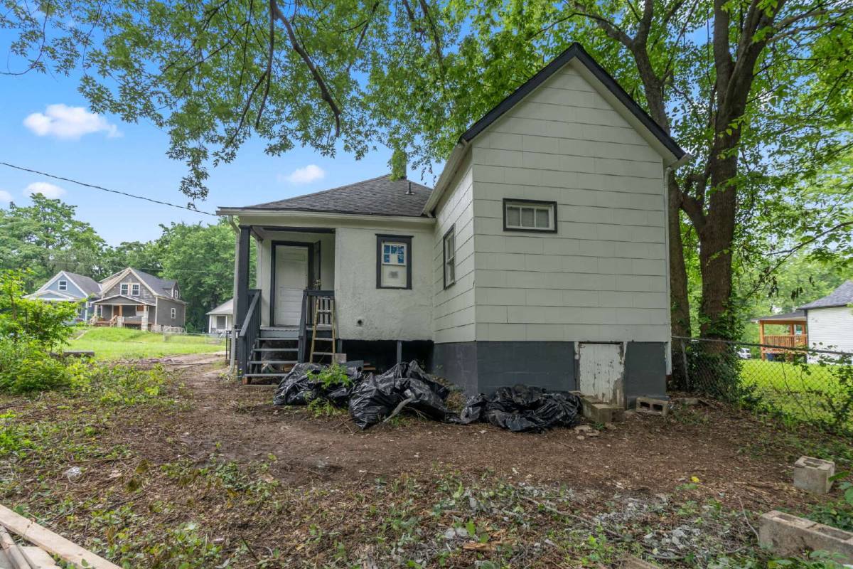 House for rent at 3417 Brooklyn Ave, Kansas City, MO 64109