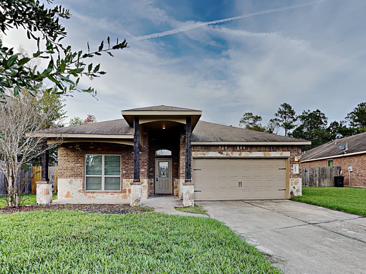 House for rent at 18935 Deer Trace Dr, Crosby, TX 77532