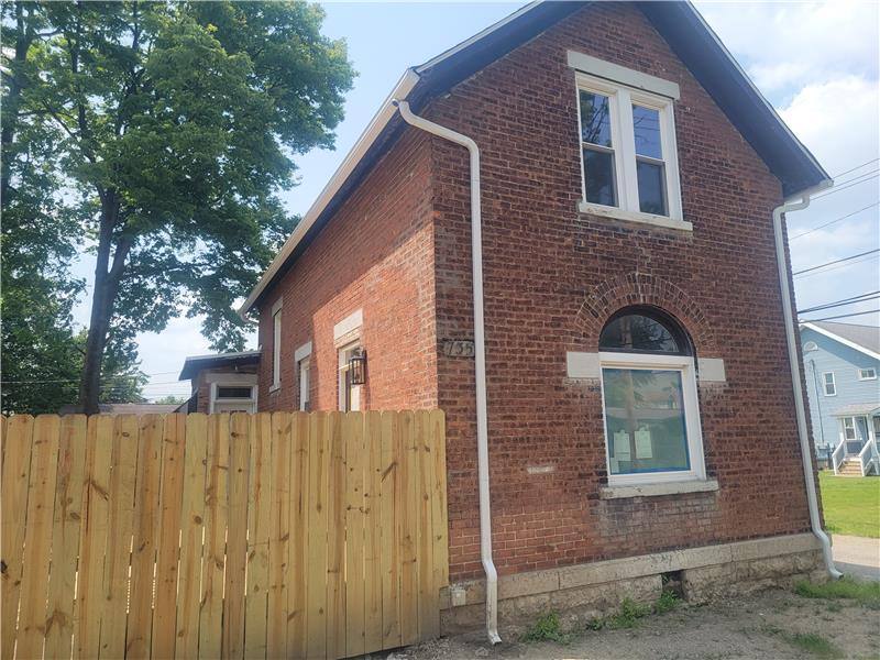 House for rent at 735 Beck St, Columbus, OH 43206