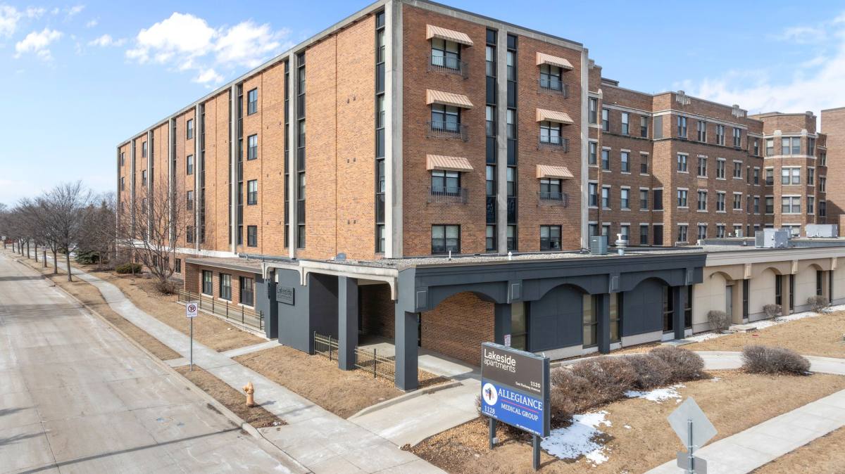Apartment for rent at 1120 E Parkway Ave, Oshkosh, WI 54901