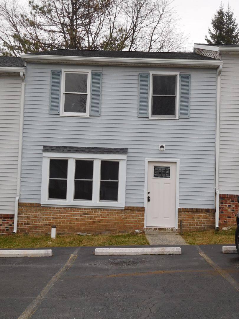 Apartment for rent at 15330-15342 Orchard Ave, Blue Ridge Summit, PA 17214