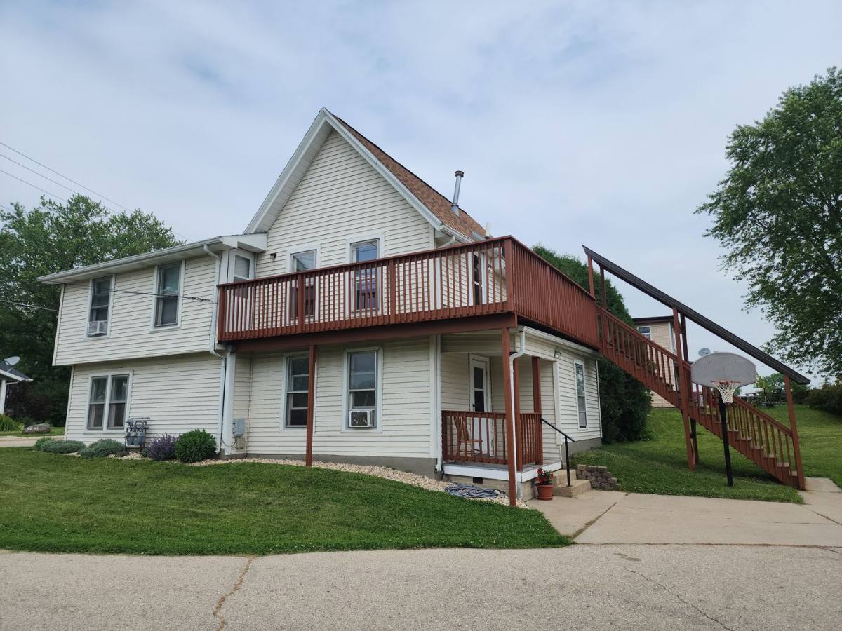 House for rent at 2530 Church St, Cross Plains, WI 53528