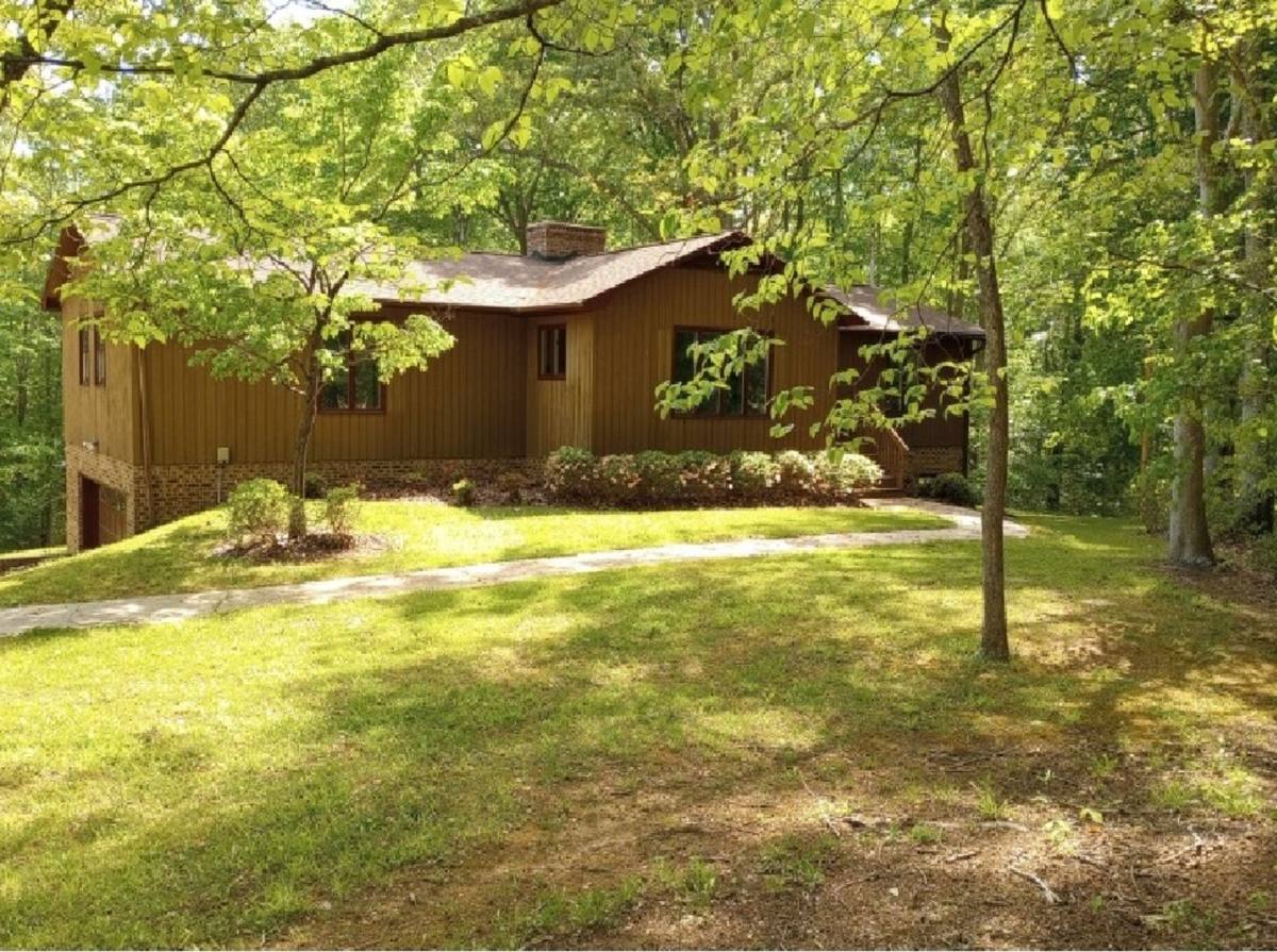 House for rent at 201 Neill Farm Rd, Troutman, NC 28166