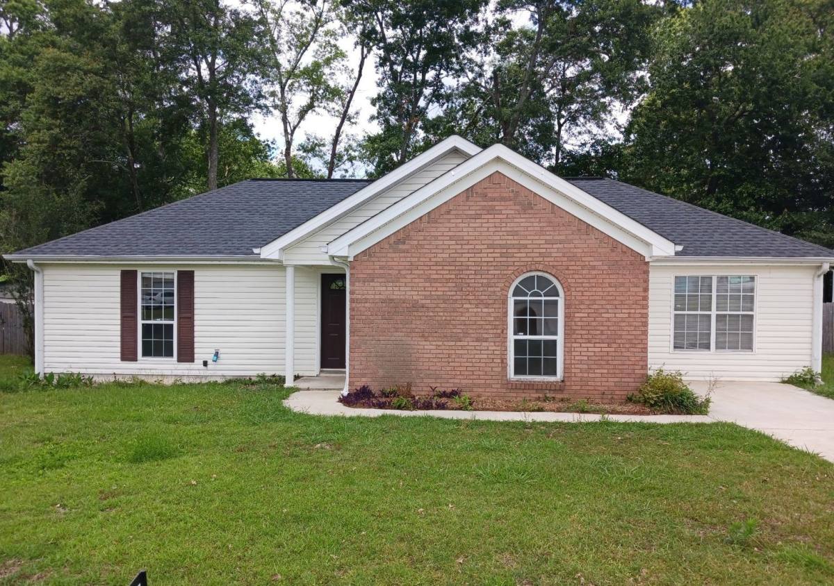 House for rent at 732 Gateway Dr, Bonaire, GA 31005