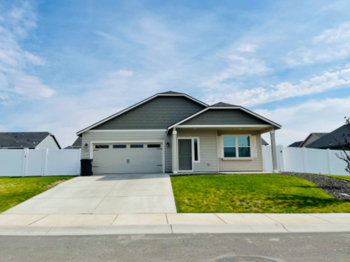 House for rent at 513 Sherman St, Monitor, WA 98836