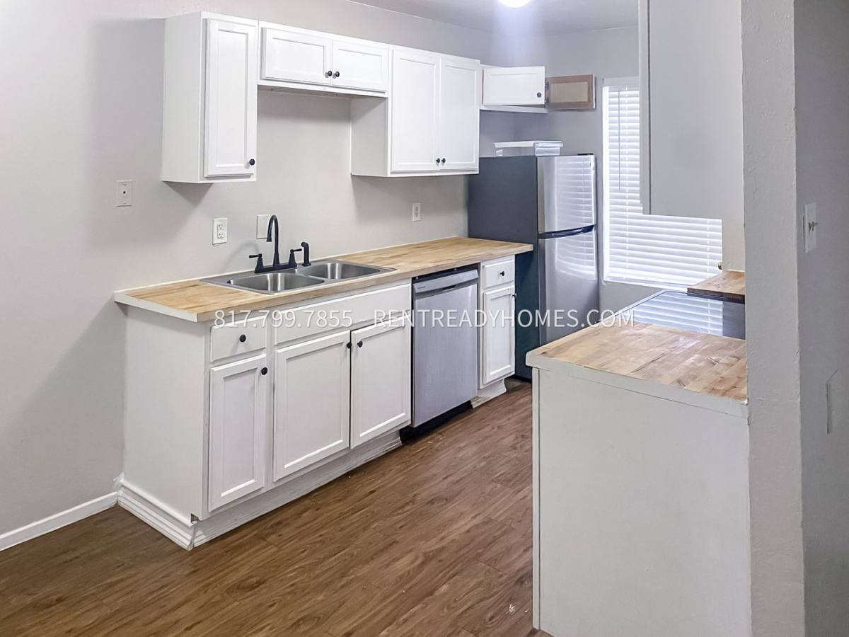 Apartment for rent at 318 Frontier Dr, Bryan, TX 77803