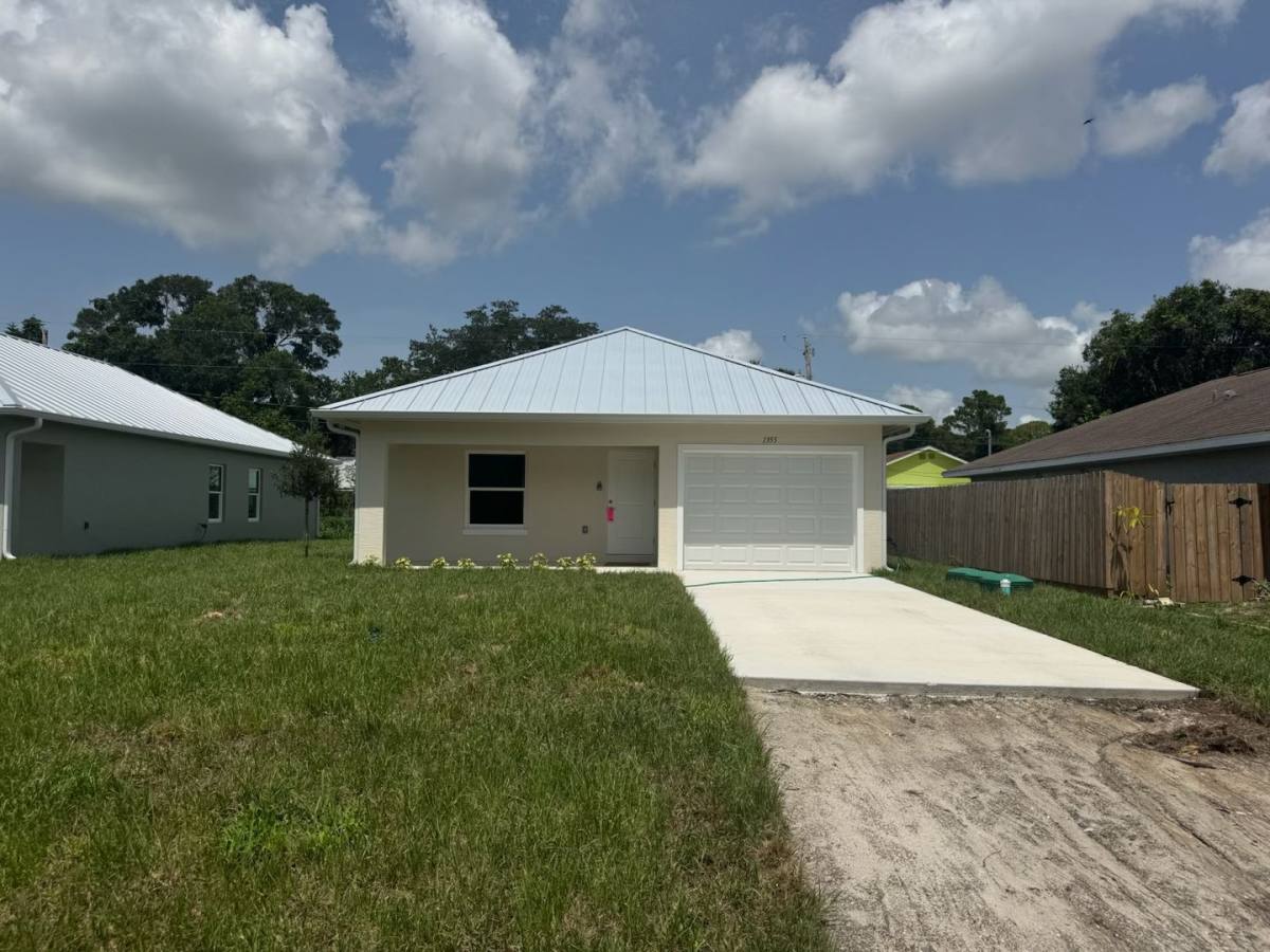 House for rent at 1365 24th Ave SW, Vero Beach, FL 32962