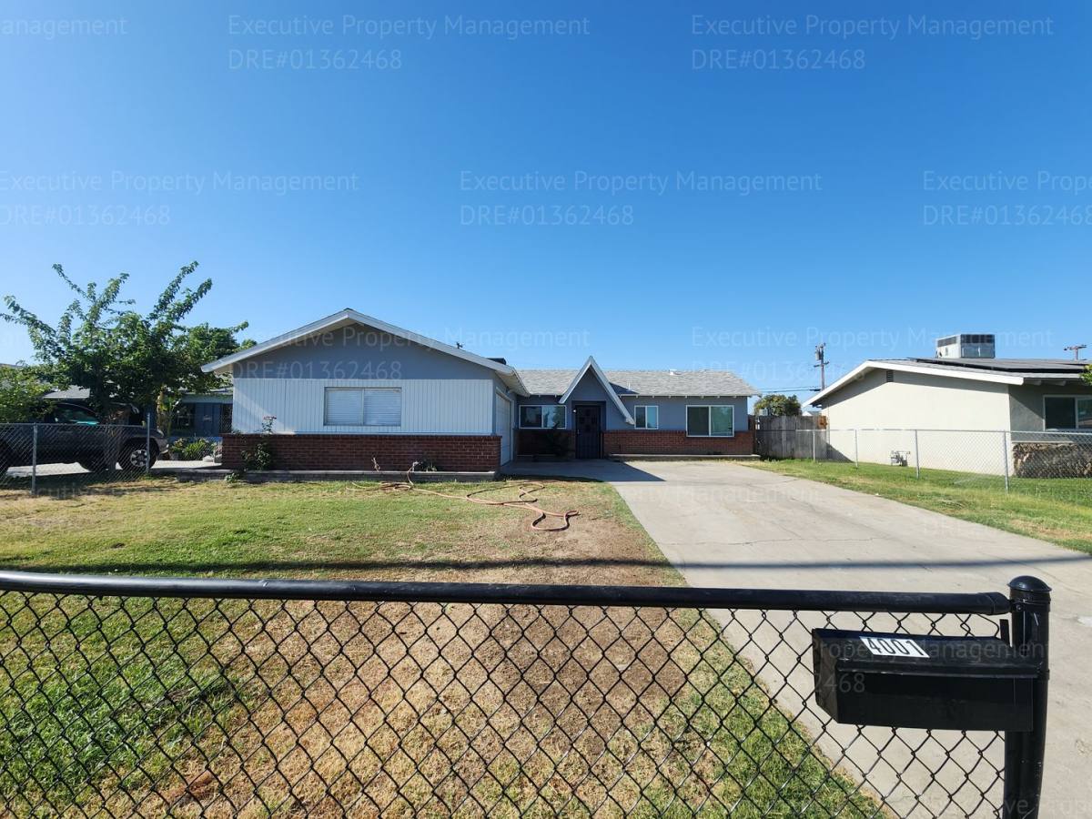 House for rent at 4001 Wilson Rd, Bakersfield, CA 93309