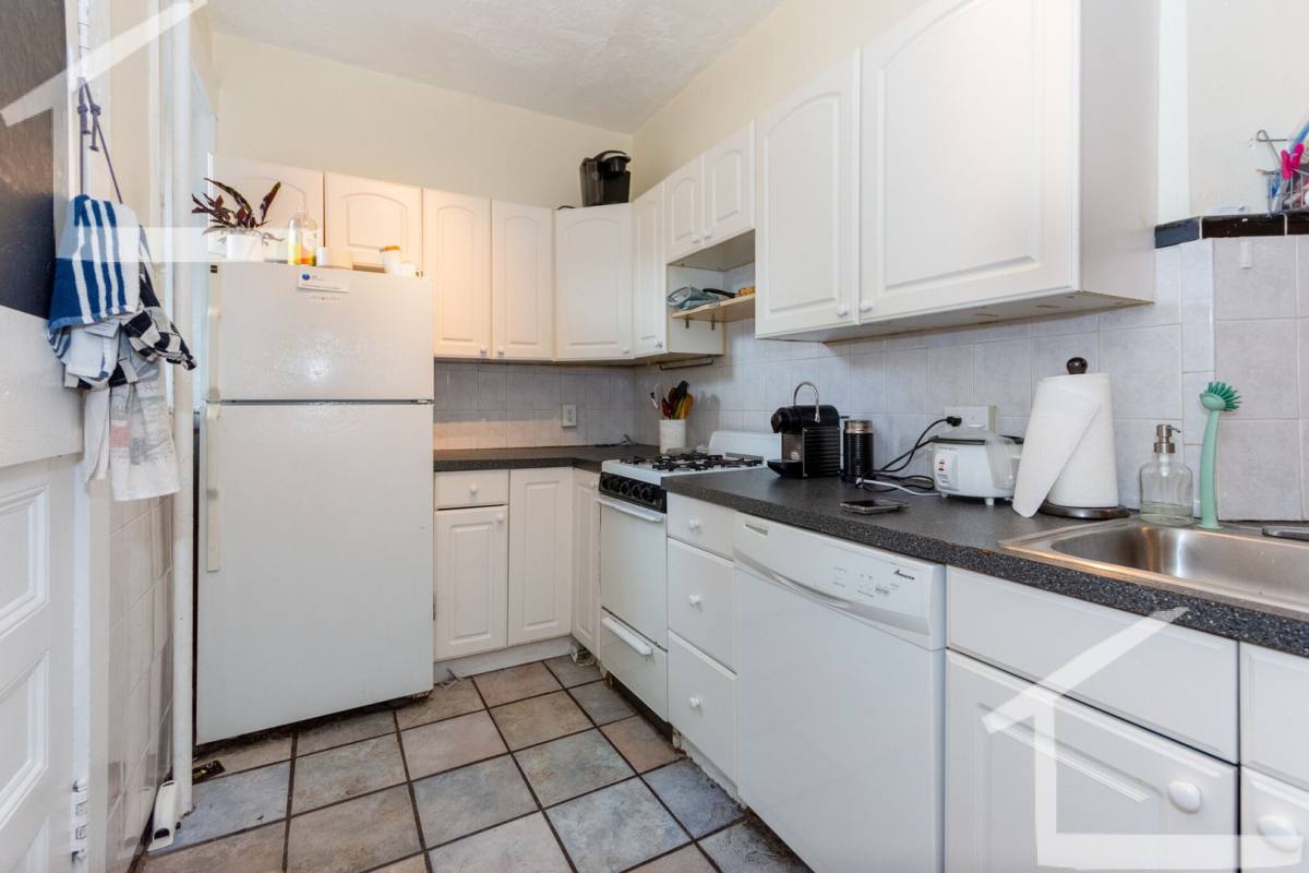 House for rent at 60 Egmont St #1, Brookline, MA 02446