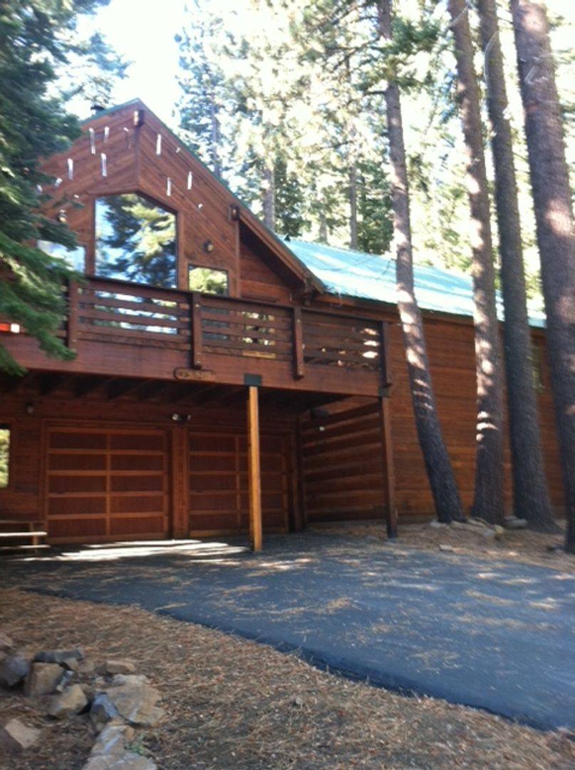 House for rent at 14379 Glacier View, Truckee, CA 96161