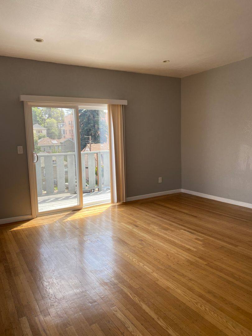 Apartment for rent at 71 Pearl St, Oakland, CA 94611