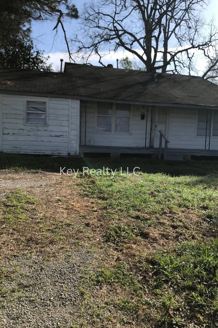 House for rent at 41 Westwood Blvd, Alexandria, LA 71301